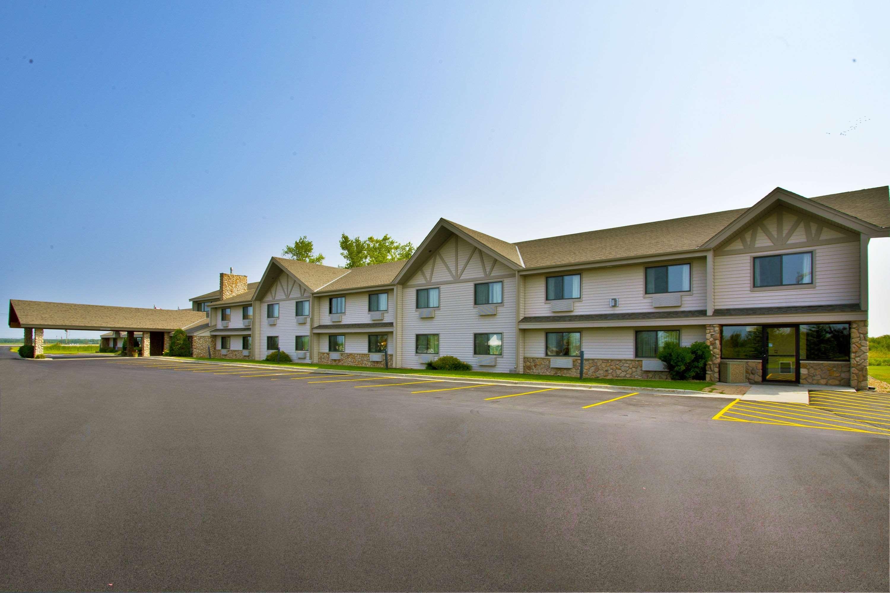 AmericInn by Wyndham Baudette Exterior foto